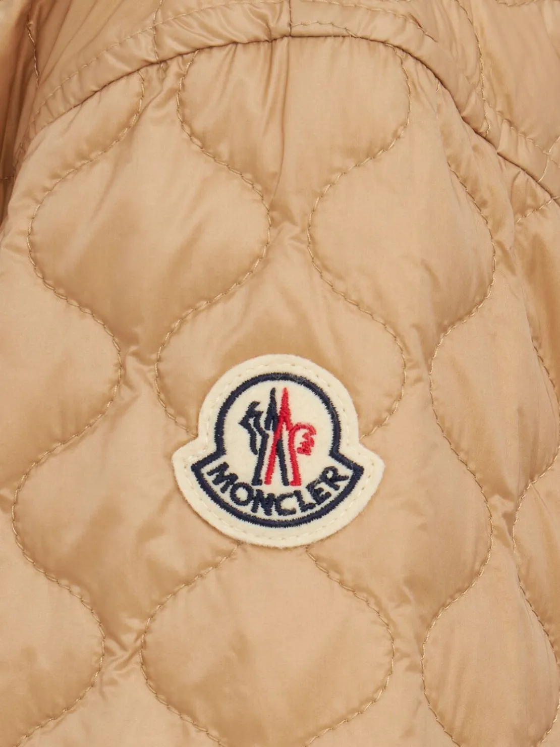 Arum hooded nylon down jacket