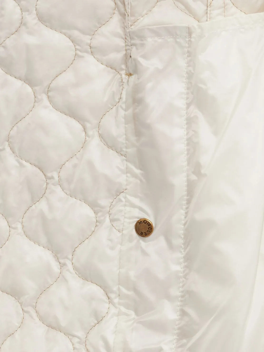 Arum hooded nylon down jacket