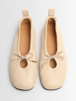 Ballerine Rosalind in pelle con laccini