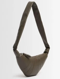 Borsa piccola Croissant in pelle martellata