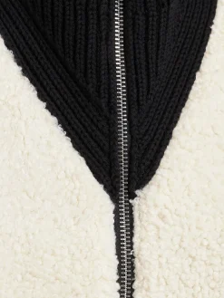Caspian Sherpa vest