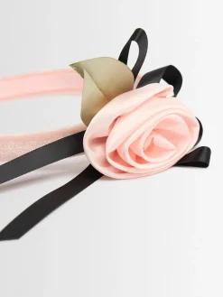Cerchietto con fiore in velluto applicato