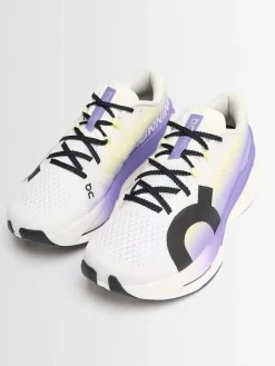 Cloudboom Max sneakers