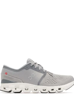 Cloud X 4 sneakers