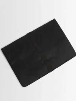 Custodia laptop Essential 16”