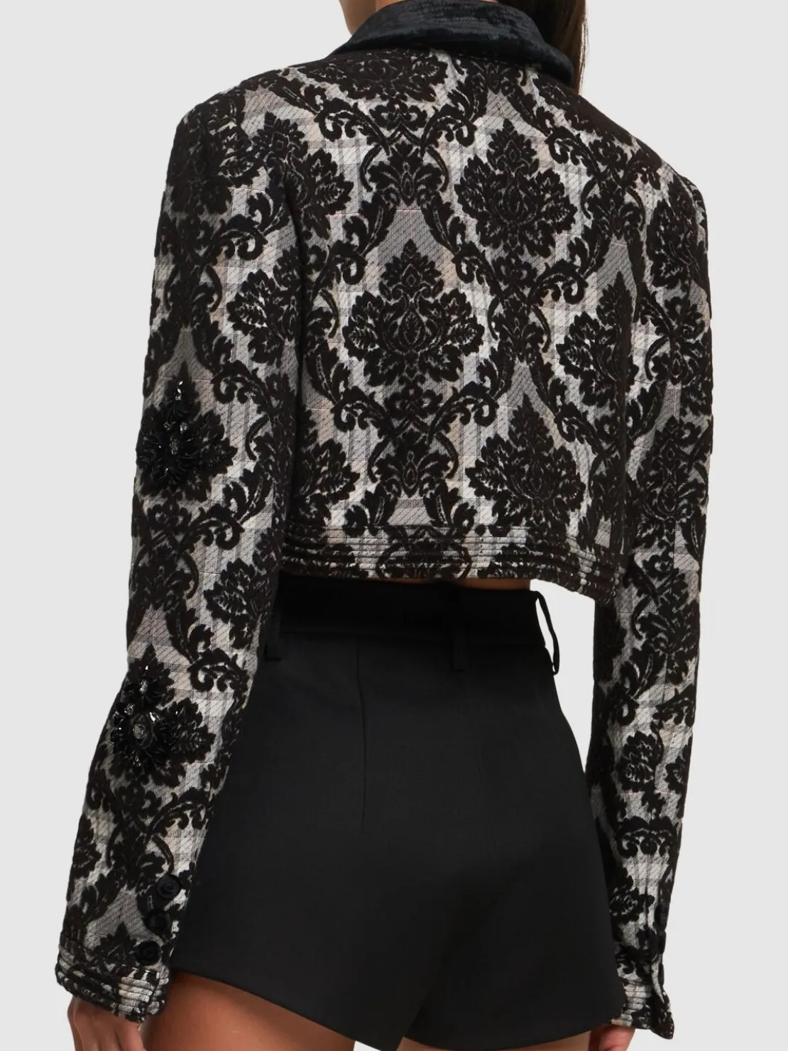 Giacca cropped floccata con perline
