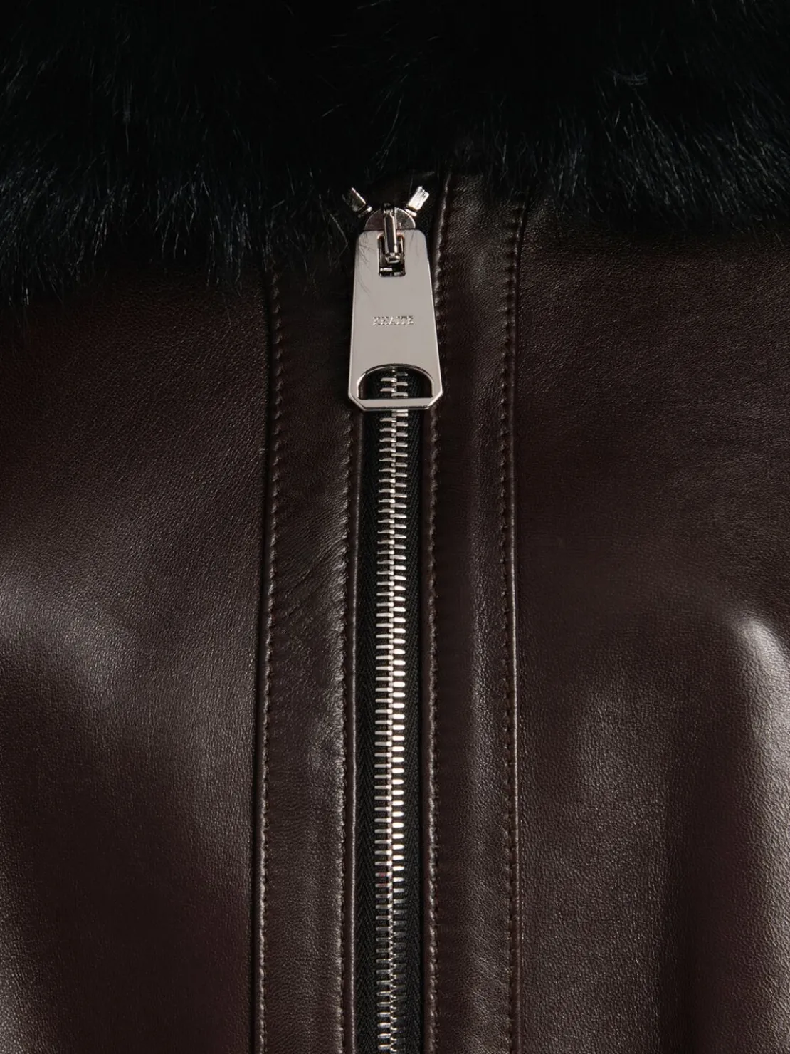 Giacca in pelle Daemon con collo in pelliccia