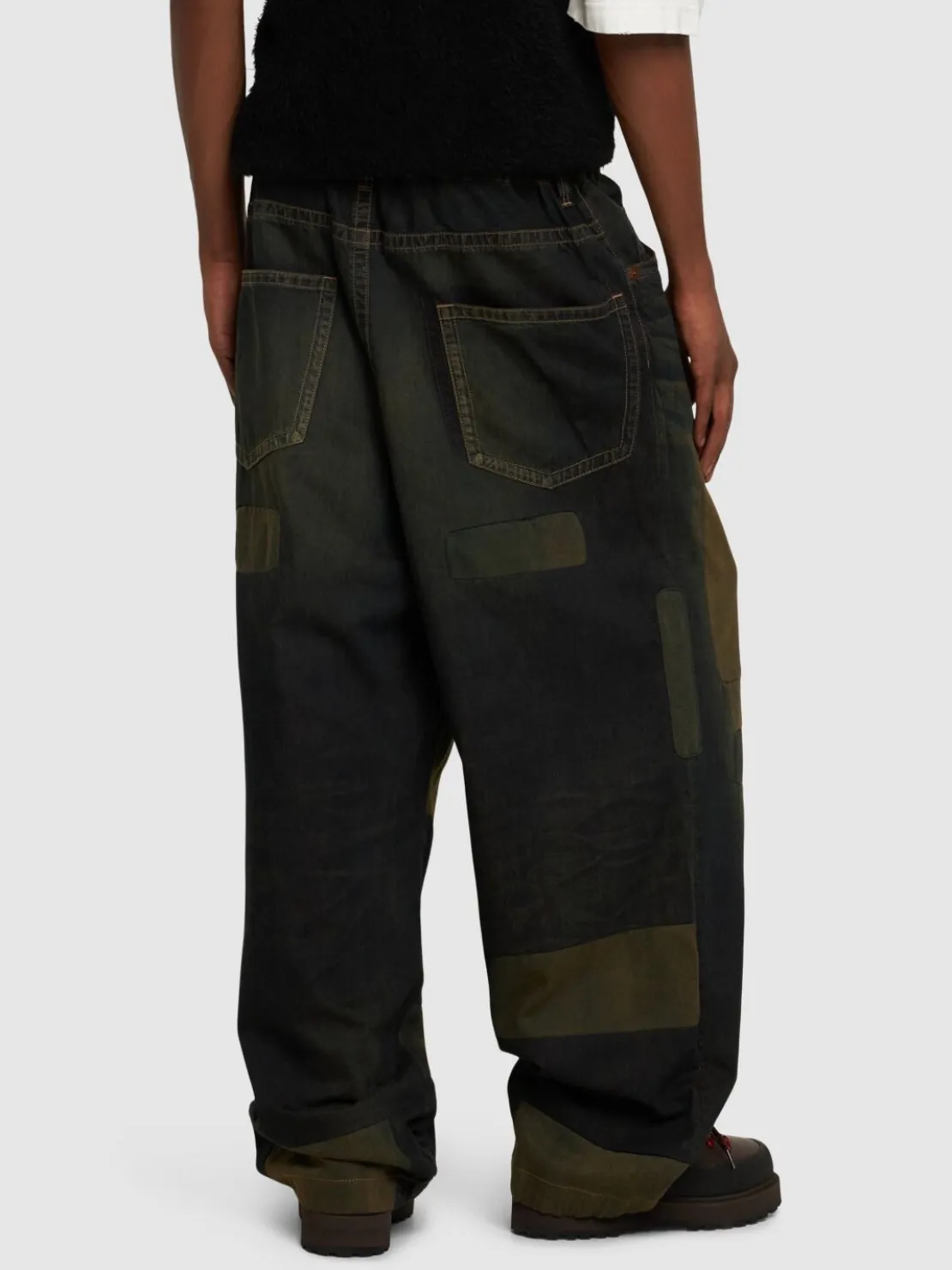 Jeans larghi in denim patchwork
