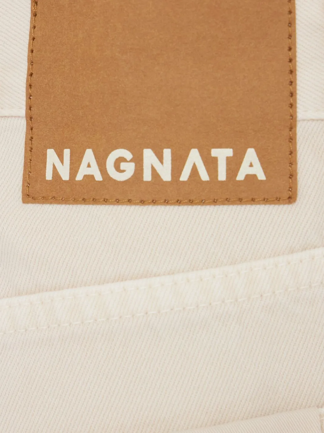 Jeans utility tinti al vegetale