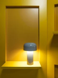 Lampada da tavolo Bellhop T