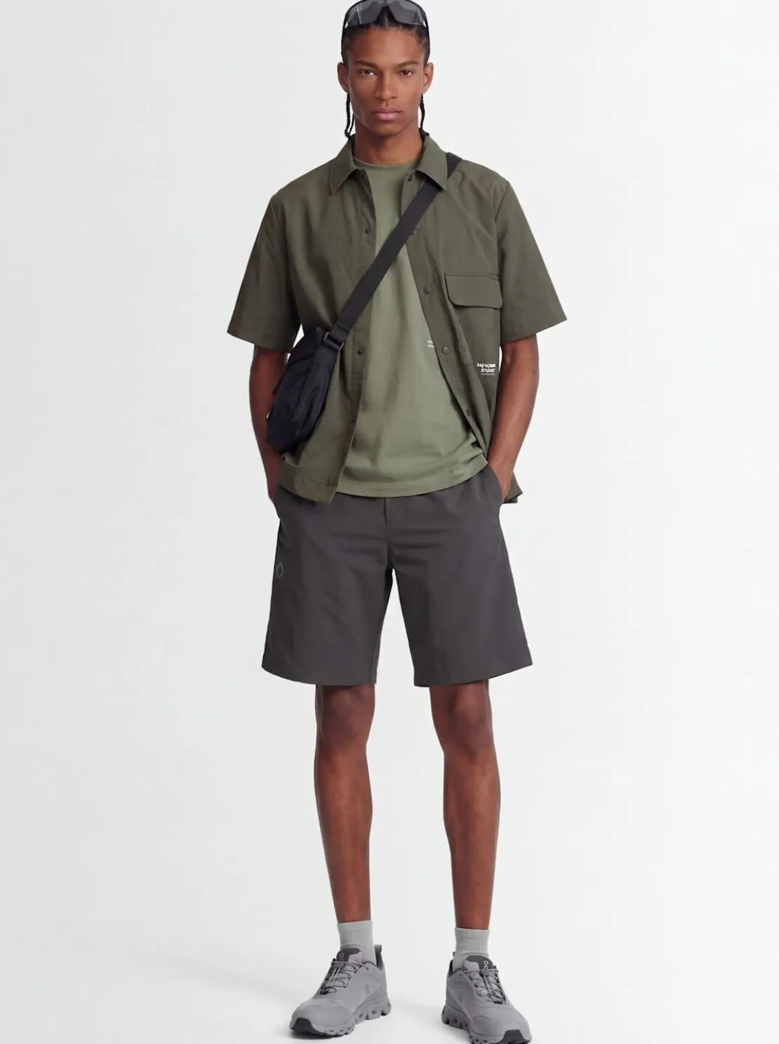 Light tech relaxed fit shirt