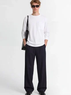 Long-sleeve t-shirt w/ pocket