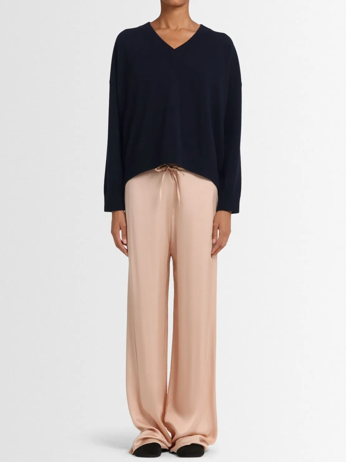 Maglia Evelyn in lana con scollo a V