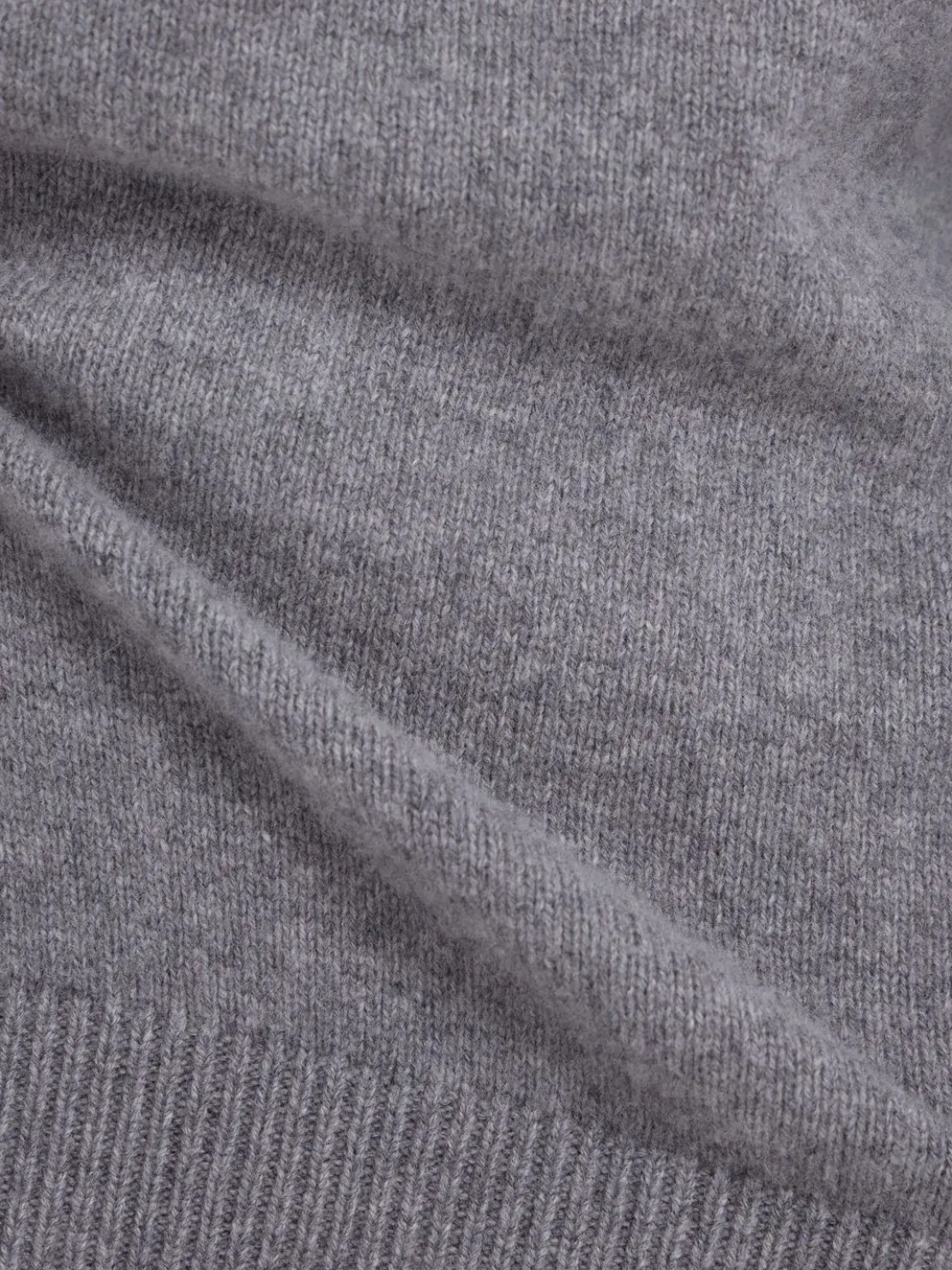 Maglia girocollo in lana