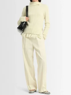 Maglia in misto lana con collo alto