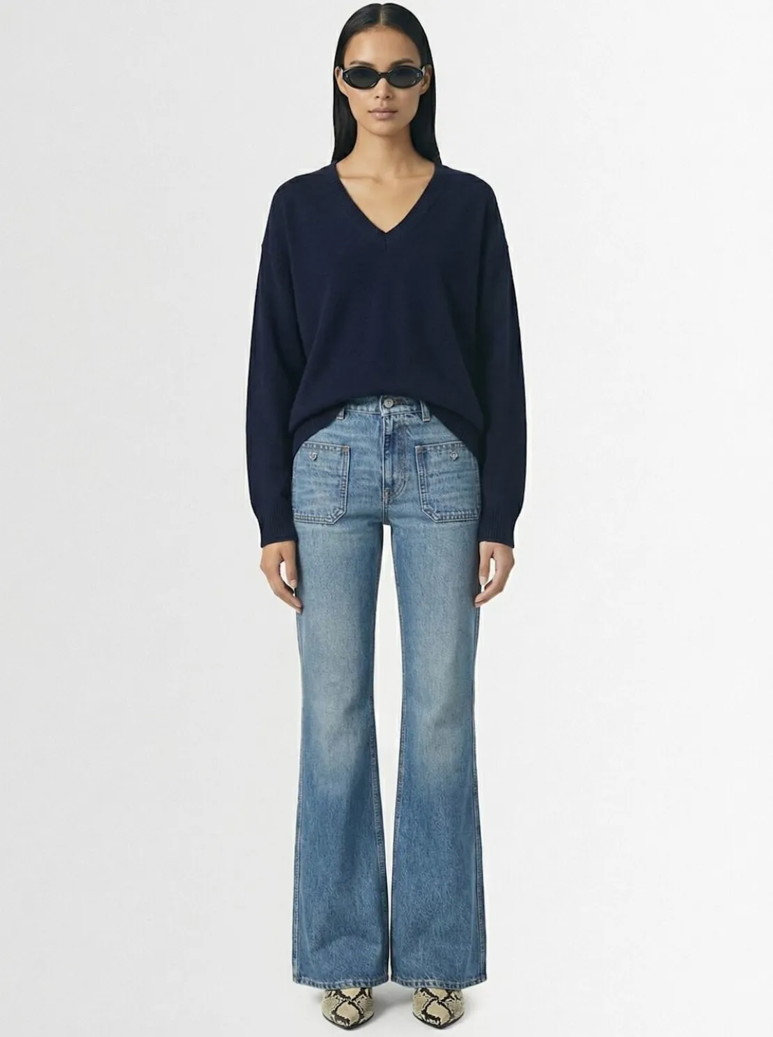 Maglia Zefiro in eco-cashmere con scollo a V