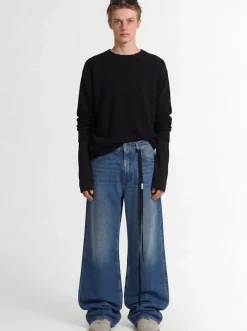 Modest 5-pocket relaxed bootcut jeans