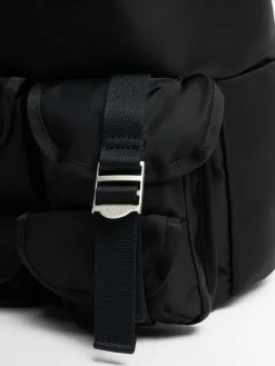 Nylon backpack w/pockets