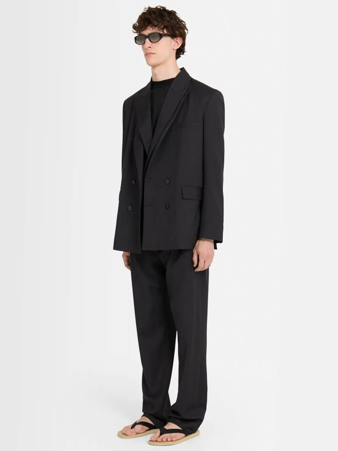 Pantaloni dritti in twill di lana con pinces
