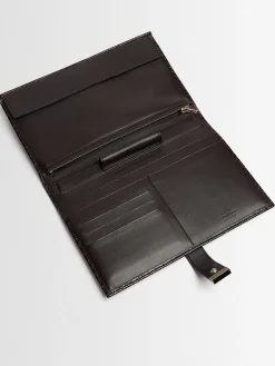 Pochette in pelle verniciata stampa coccodrillo