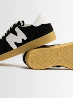 Retro sneakers