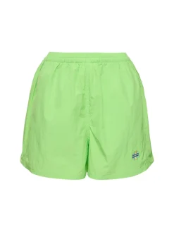 Shorts in nylon techno con logo
