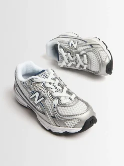 Sneakers 740
