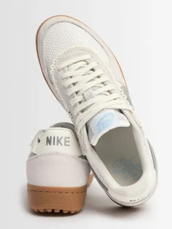 Sneakers Field General