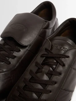 Sneakers in pelle