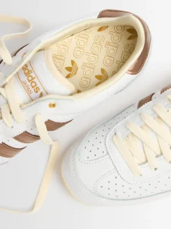 Sneakers Japan