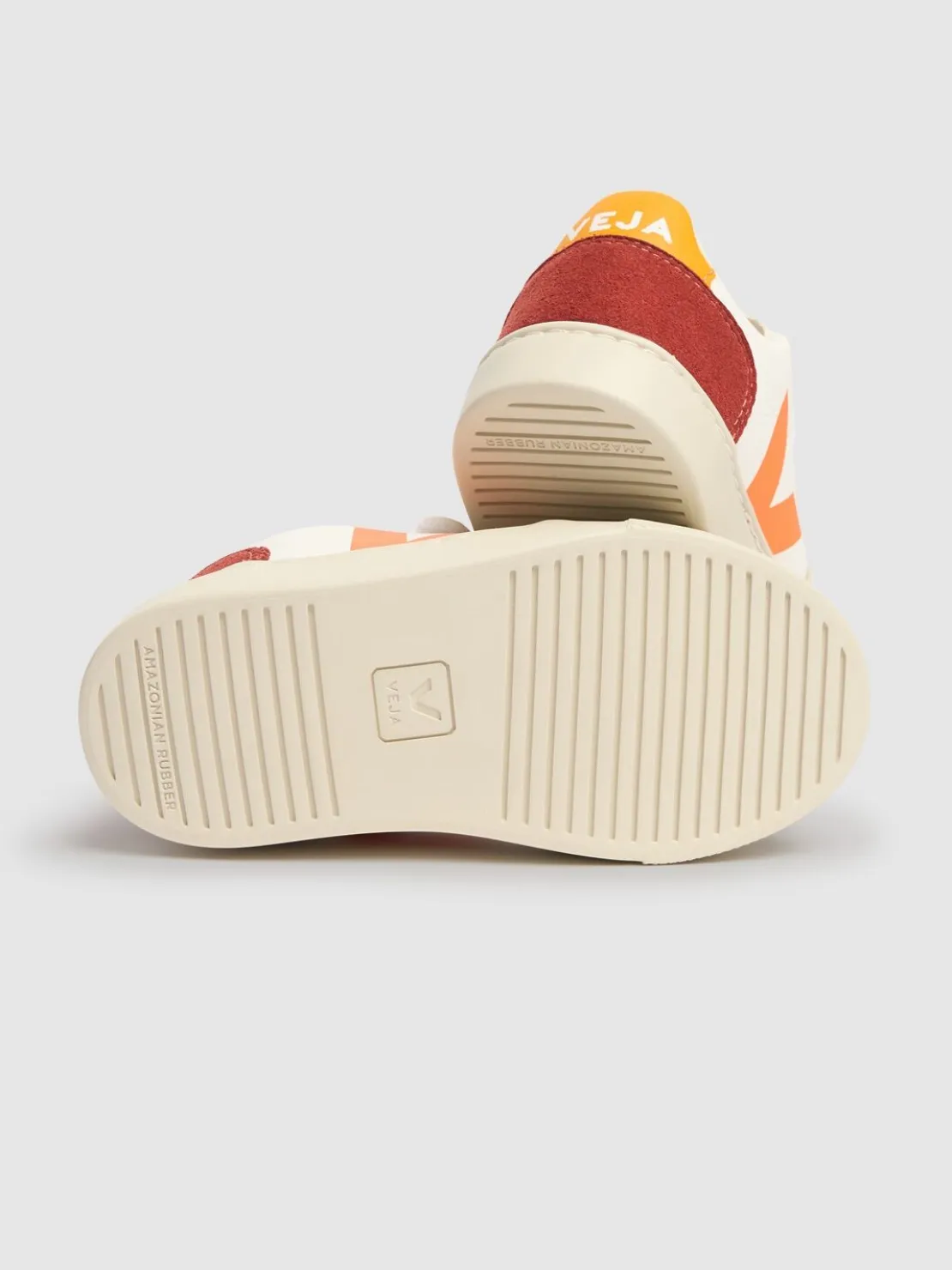 Sneakers V-12 in pelle senza cromo