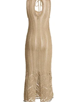 Vestito lungo crochet con dettagli in metallo
